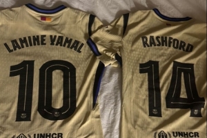 林加德賽后更新社媒，曬亞馬爾、拉什福德球衣：??????