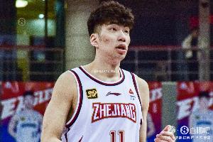 媒體人：余嘉豪去年和西甲、西乙俱樂(lè)部接觸過(guò) 但還有合同未成行