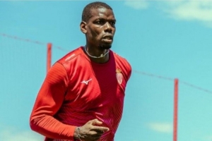 隊(duì)報(bào)：博格巴本周已恢復(fù)有球訓(xùn)練，周四到場(chǎng)邊觀看摩納哥熱身賽