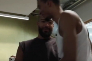 文班&戈貝爾國(guó)際象棋對(duì)決?戈貝爾笑到最后 文班嫌對(duì)手下得慢??