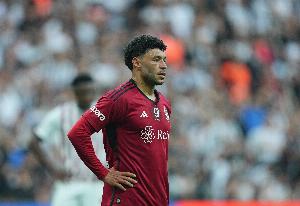 天空：張伯倫對(duì)重返英格蘭持開放態(tài)度，已與多家俱樂(lè)部會(huì)談