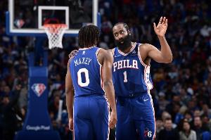 馬克西：我拿大合同&進(jìn)全明星時(shí) 都是哈登第一個(gè)打電話關(guān)心我