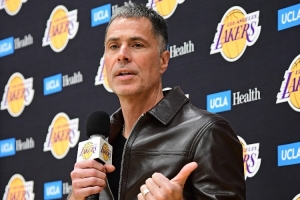 佩林卡：湖人始終在“現(xiàn)在就要奪冠”模式中 但薪資靈活性很重要