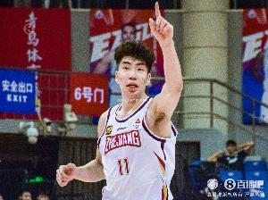 余嘉豪曾手握多份NCAA名校的邀請函 因疫情中斷了留洋之旅