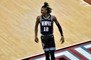 致敬搬遷至孟菲斯的早期歲月！灰熊新賽季將迎來(lái)經(jīng)典復(fù)古球衣