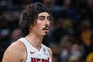 小海梅：想留絡(luò)腮胡但失敗了 去年和女友打賭剃了胡子結(jié)果很后悔