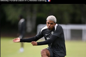 克服傷?。∮浾撸喉f斯利-福法納回歸切爾西參與訓(xùn)練