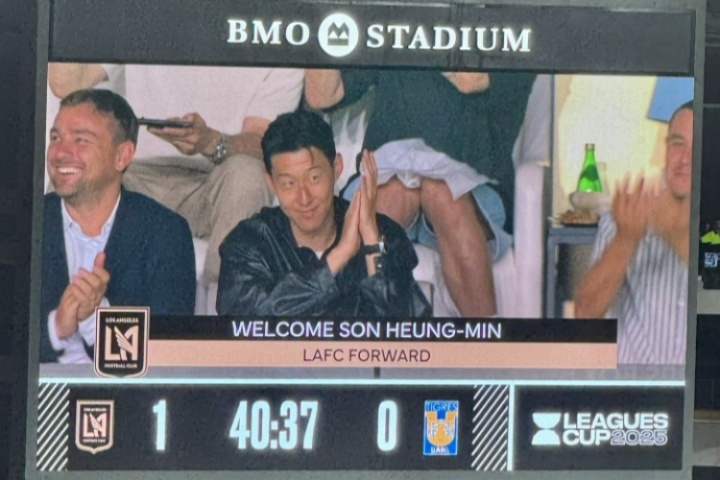 球場宣！洛杉磯FC主場大屏幕“官宣”：歡迎孫興慜！洛杉磯FC前鋒