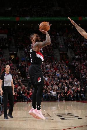 球隊(duì)圖騰&75大？利拉德作為波特蘭開拓者球員的未來將會(huì)如何？