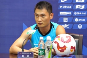 風(fēng)雨不定，我們堅定不移? 深圳新鵬城在航海體育場完成官訓(xùn)??