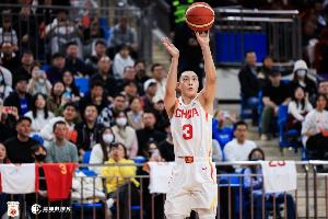 媒體人：給胡明軒多打打也能發(fā)揮作用 國(guó)家隊(duì)誰(shuí)狀態(tài)好誰(shuí)多打