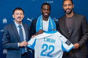 官方：馬賽簽下蒂莫西-維阿，先租后買(mǎi)總價(jià)最高1800萬(wàn)歐