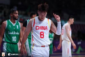 中國(guó)男籃VS約旦首發(fā)陣容：趙睿、胡明軒、朱俊龍、王俊杰、胡金秋