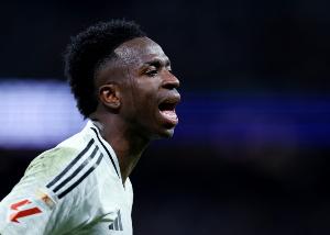 TA：維尼修斯要求稅后3000萬歐年薪，對皇馬此前放風續(xù)約感到不滿