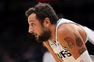 杰倫-布朗：實(shí)話實(shí)說我認(rèn)為貝里內(nèi)利最難防 他一直在跑無球