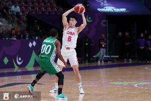 中國男籃小組賽三戰(zhàn)三分合計81中35 命中率高達43.2%