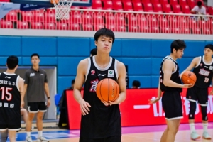 廣州加時2分憾負吉林 CBA夏季聯(lián)賽啟東站兩勝一負收官