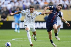 記者：因?yàn)樯眢w超負(fù)荷，巴爾韋德將缺席明日友誼賽戰(zhàn)蒂羅爾