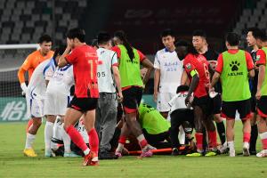 成都蓉城祝福舊將胡靖：作為曾經(jīng)并肩作戰(zhàn)的伙伴，愿你早日康復