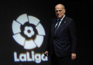 阿斯：特巴斯被指控泄露巴薩財(cái)務(wù)信息，若查實(shí)可能被取消任職資格