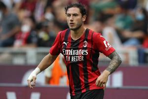 意媒：薩索洛有意免簽卡拉布里亞，已聯(lián)系隨行人員了解具體要求