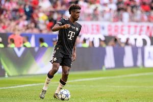 記者：科曼將于今天飛往中國香港，隨后與利雅得勝利簽約