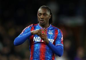 記者：熱刺加速引進(jìn)埃澤準(zhǔn)備提供報(bào)價(jià)，個(gè)人條款預(yù)計(jì)不是問(wèn)題