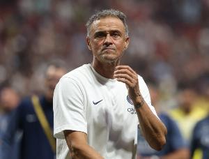 恩里克：巴黎配不上歐超杯冠軍&熱刺表現(xiàn)更好 我對舍瓦利耶很滿意