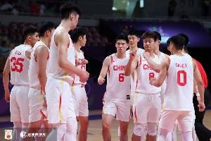 媒體人：這支平民中國男籃的成績已達預(yù)期 而且可以打個高分