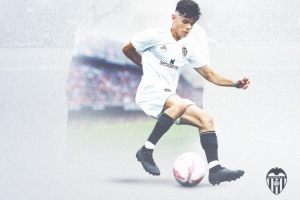 官方：瓦倫西亞22歲邊鋒弗蘭-佩雷茲轉會巴列卡諾，簽約4年