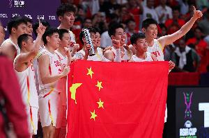 代表作之一！趙睿成為首功之臣 他無(wú)愧中國(guó)男籃的隊(duì)長(zhǎng)