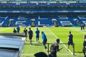 記者：客戰(zhàn)切爾西，埃澤和格伊隨隊(duì)出現(xiàn)在斯坦福橋