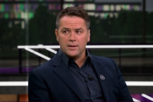 歐文：利物浦是歐冠英超雙料頭號(hào)熱門，四項(xiàng)賽事他們能拿三個(gè)冠軍