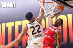 當(dāng)特以雙向受限制自由球員的身份簽下正式合同報(bào)價(jià) NBA歷史首人