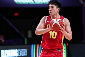 周琦：王俊杰補強了中國男籃4號位這一短板 他的技術特點很全面