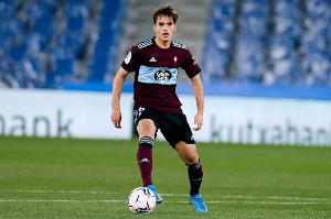 記者：塞爾塔準(zhǔn)備簽回丹尼斯-蘇亞雷斯，但需清理球員騰出空間