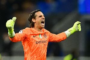 記者：國米為索默至少標價400萬歐 曼城不會低于1800萬出售阿坎吉