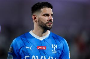 記者：米特洛維奇可能重返歐洲，1800萬(wàn)歐稅后年薪是個(gè)挑戰(zhàn)