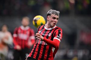 莫雷托：那不勒斯曾2500萬(wàn)歐求購(gòu)&4隊(duì)想租借，米蘭不放A-希門尼斯