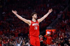 熱身賽土耳其戰(zhàn)勝立陶宛 申京25分5籃板2助VS瓦蘭10分4籃板1助