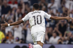 每體：姆巴佩10號球衣銷量破C羅09年紀(jì)錄 或能自此承擔(dān)起領(lǐng)袖職責(zé)