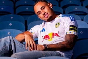 迪馬濟(jì)奧：奧卡福從米蘭轉(zhuǎn)會(huì)到利茲聯(lián)的轉(zhuǎn)會(huì)費(fèi)為2100萬(wàn)歐