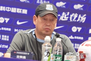 斯盧茨基：青島海牛鋒線球員都非常有特點(diǎn)，明天的比賽不會(huì)很容易