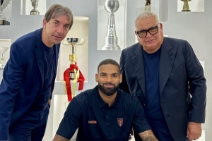 官方：萊切簽下杜塞爾多夫中衛(wèi)西伯特，據(jù)悉轉(zhuǎn)會費(fèi)總額550萬歐