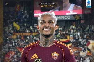 韋斯利：對(duì)進(jìn)球感到開心，要將這粒進(jìn)球獻(xiàn)給羅馬球迷和隊(duì)友們