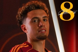 艾納維：羅馬主場(chǎng)氣氛超出預(yù)期，無論首發(fā)或替補(bǔ)我都隨時(shí)做好準(zhǔn)備