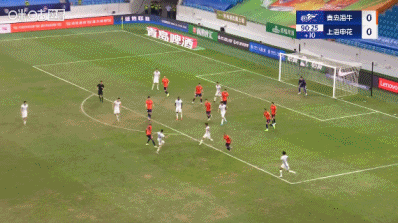 媒體人熱議張弛“回傳”申花門將：肯定不是假球，能力真的太離譜