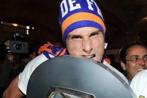 13年前統(tǒng)治法甲！25歲時吉魯帶隊斬法甲金靴+冠軍 隨后1200萬進(jìn)廠