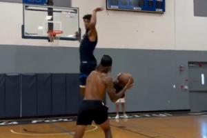 積極備戰(zhàn)新賽季！拉塞爾&克里斯蒂一同合練！