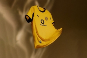 多特新賽季杯賽球衣發(fā)布：致敬1965-66賽季，榮耀再現(xiàn)